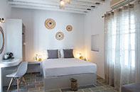 Η deluxe junior suite στο Villa Irini στη Σίφνο